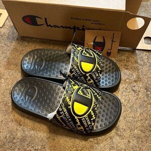 NWT Size 1 Preschool Champion Slides Slipper